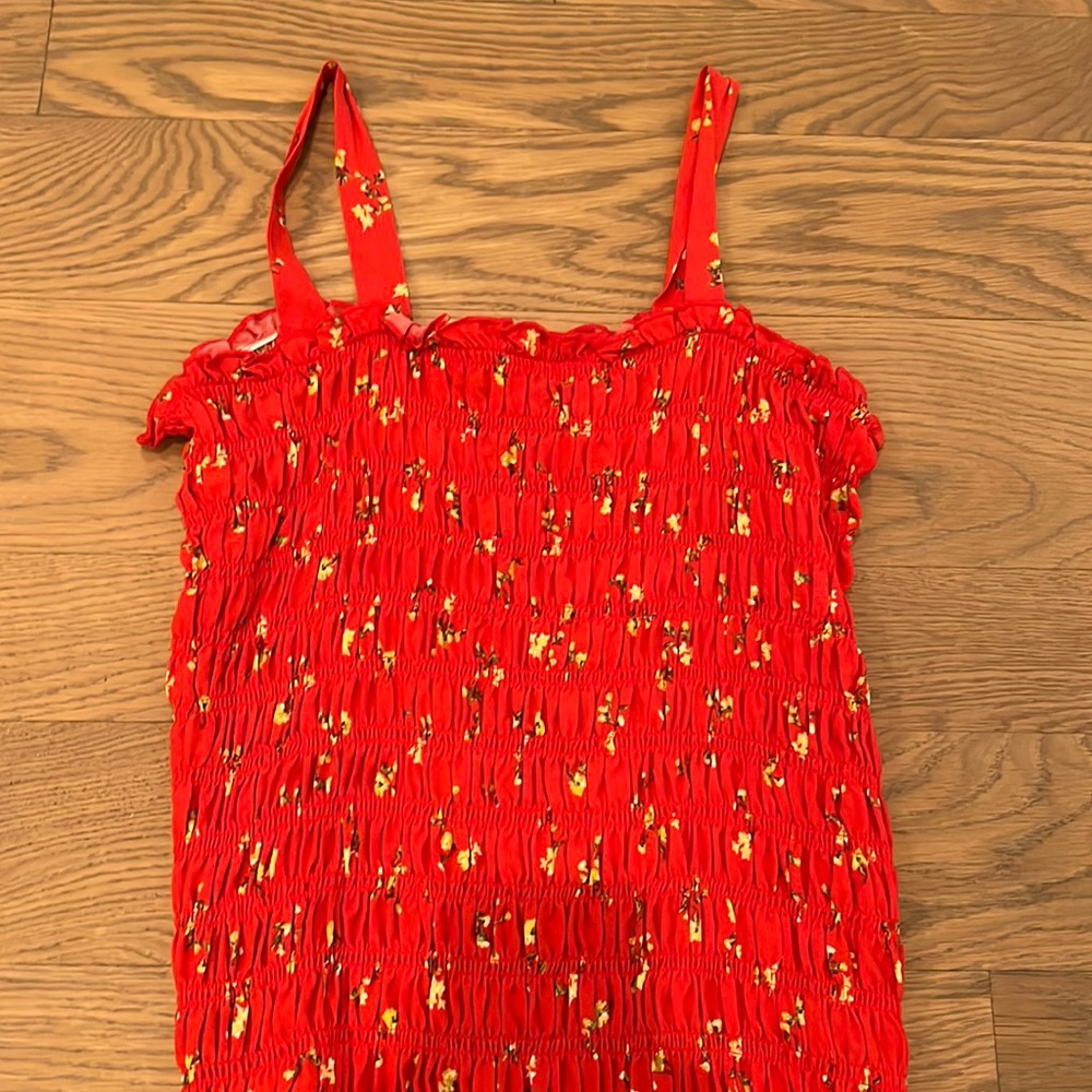 Girls red floral gathered too size xl youth ( 12/14)